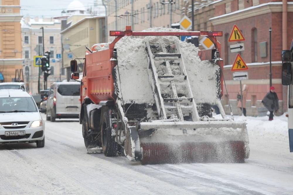 На уборку мостов от снега в Петербурге потратят 275 миллионов рублей
