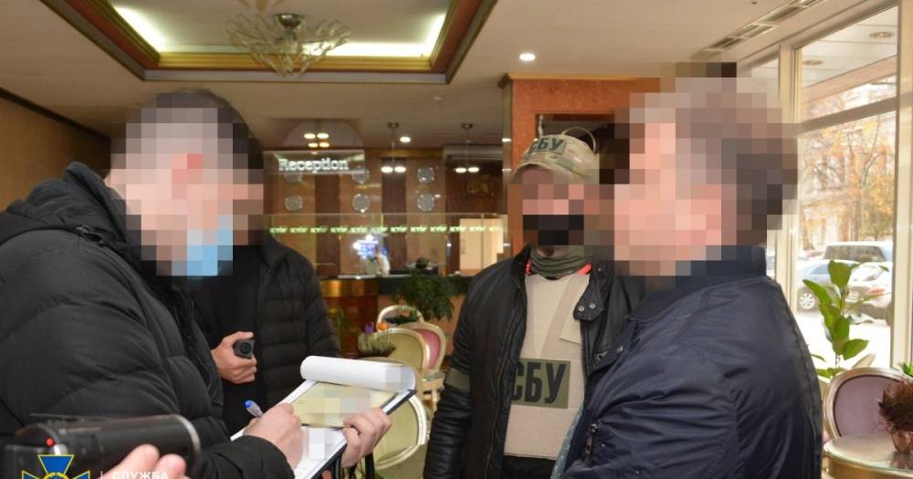 СБУ задержала топ-чиновника при попытке подкупа "слуги народа" за $100 тысяч (фото)