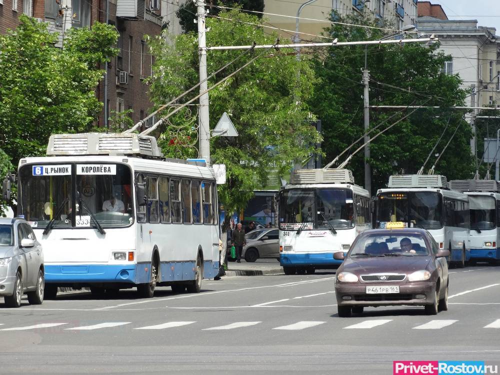 Призраком назвали ростовчане запуск троллейбуса №17 тремя машинами