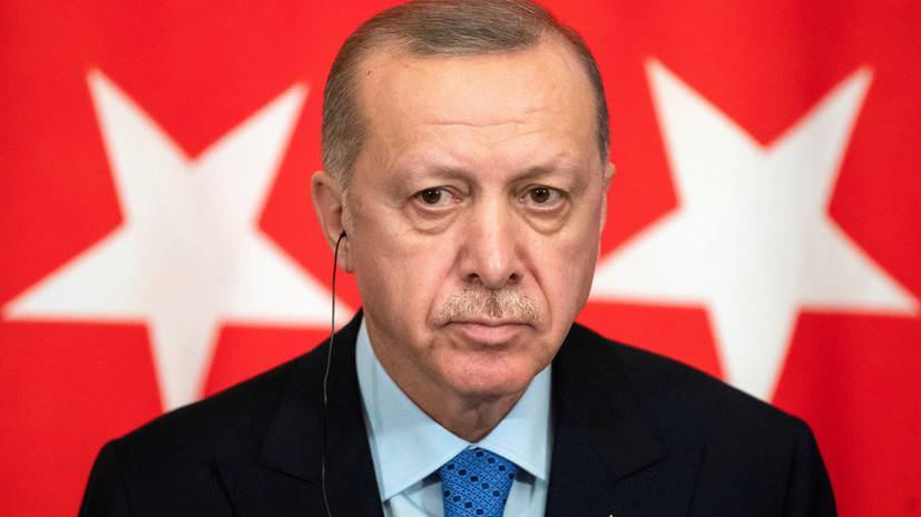 СМИ заподозрили у Эрдогана тяжелую болезнь