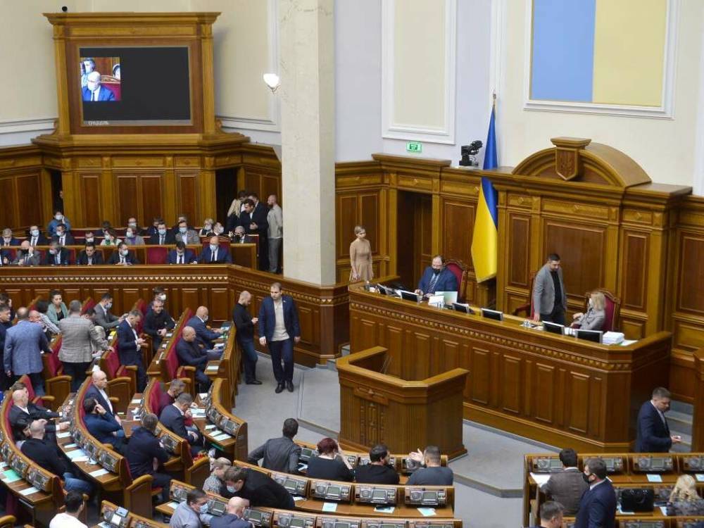 Зеленский заявил, что кандидатуру нового спикера Рады в случае отставки Разумкова будут обсуждать на заседании фракции "Слуга народа"