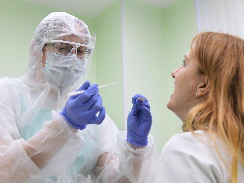 Крайне опасное заблуждение: эксперт опроверг распространенный миф о потере обоняния при коронавирусе