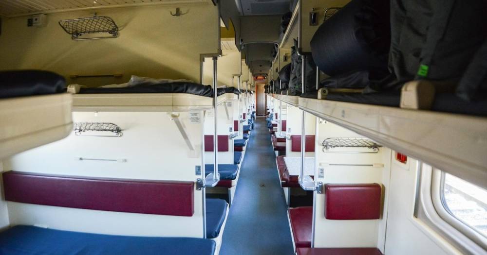 "Укрзализныця" продала пассажирам поезда Киев-Черновцы билеты в несуществующие вагоны