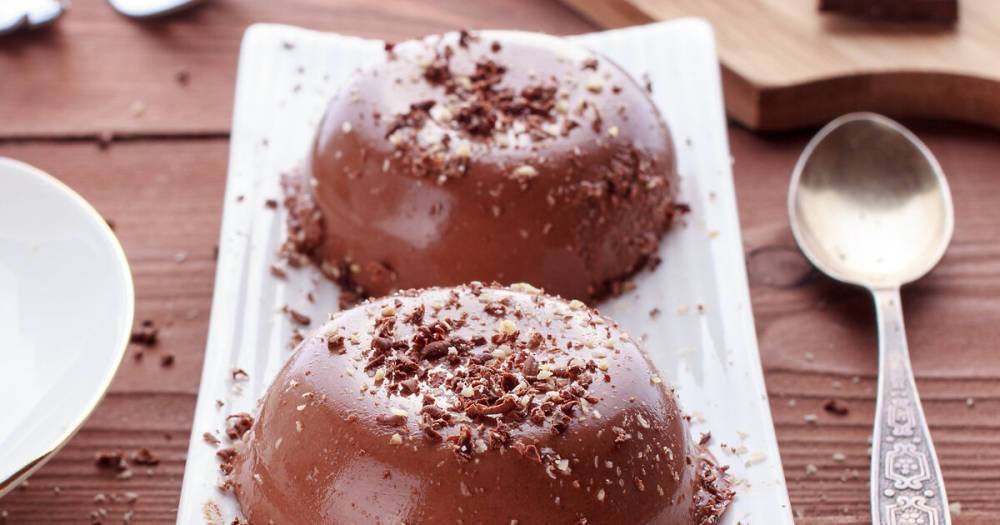 Шоколадно-кокосовая панна-котта: рецепт низкокалорийного десерта от блогера Саши Кабаевой