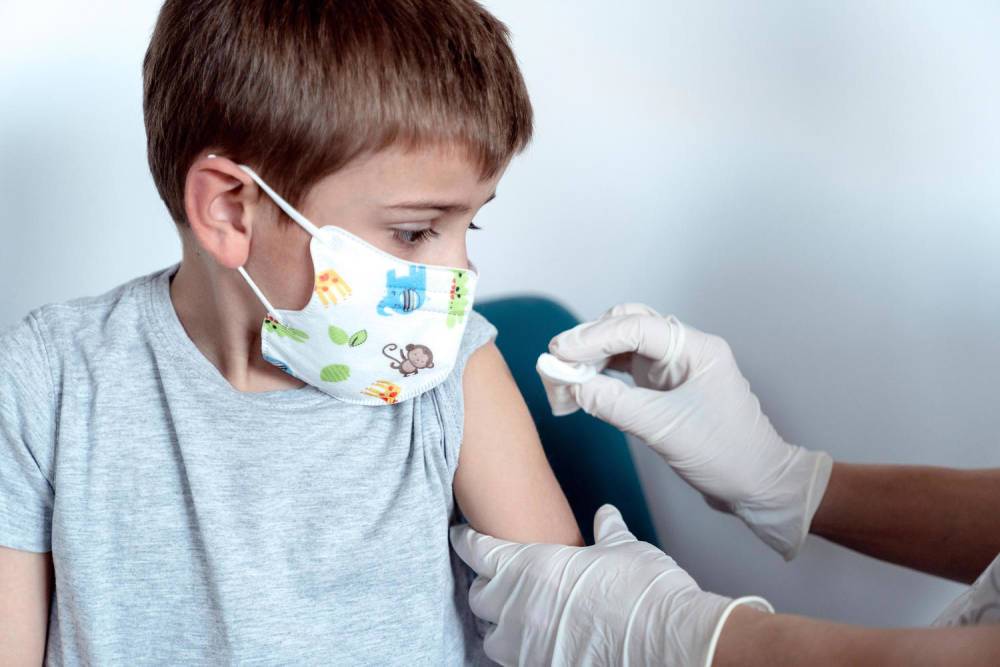 FDA разрешила вакцинацию детей с 5 лет. В Израиле надеются начать прививки с 15 ноября