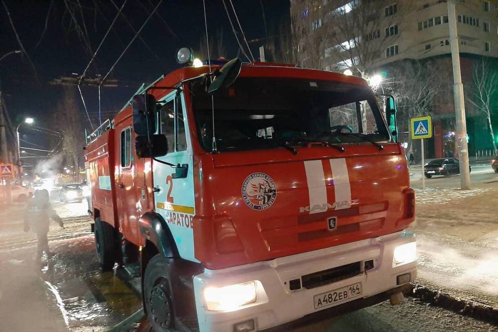 В многоквартирном доме в Саратов на пожаре погибла женщина