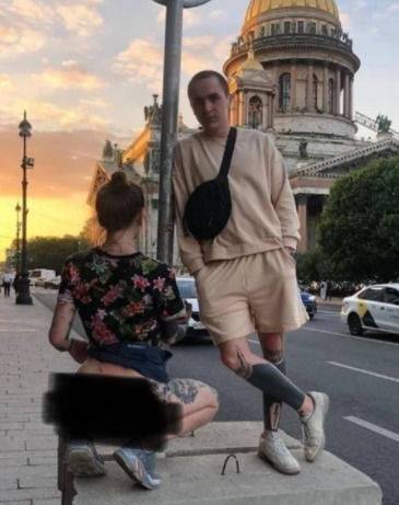 В Петербурге задержали блогершу за непристойное фото у Иссакиевского собора