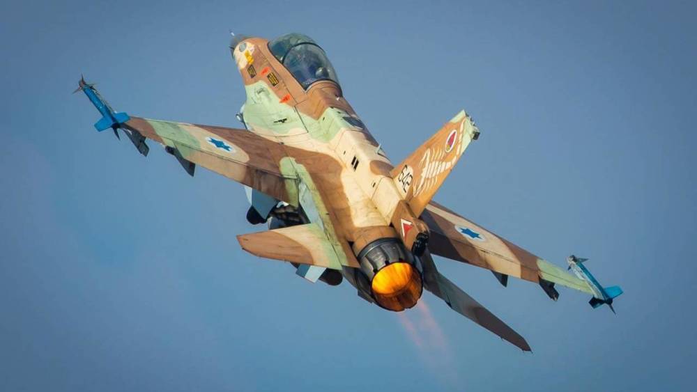 ВВС Израиля атакуют Дамаск