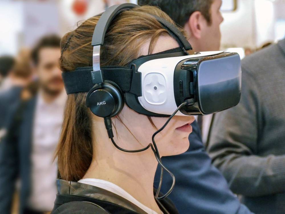 Компания Meta намерена создать AR-очки дополненной реальности
