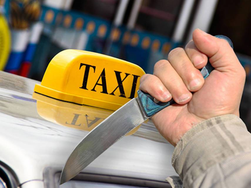 В Удмуртии водитель такси нападал на финансовые организации