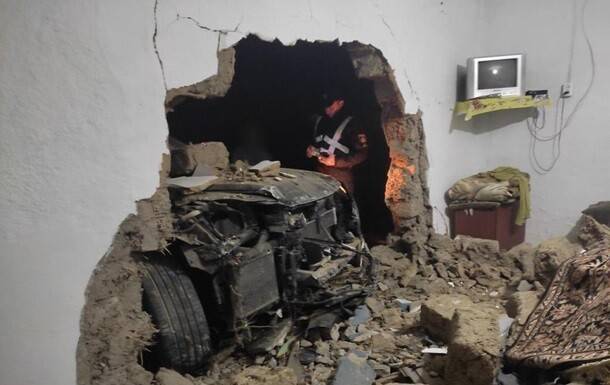 В Одесской области автомобиль пробил стену частного дома