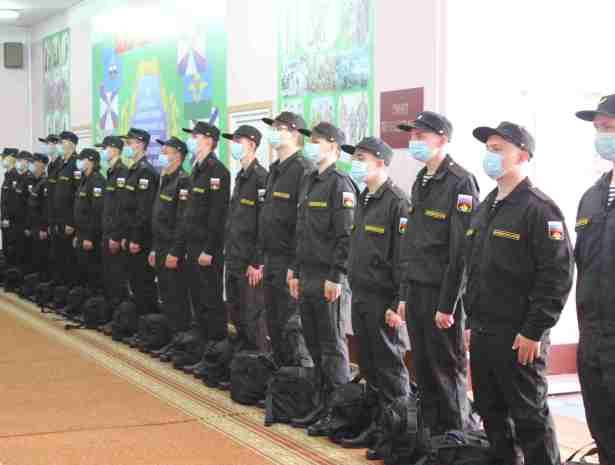 Три сотни молодых москвичей и туляков послужат Родине на Балтике