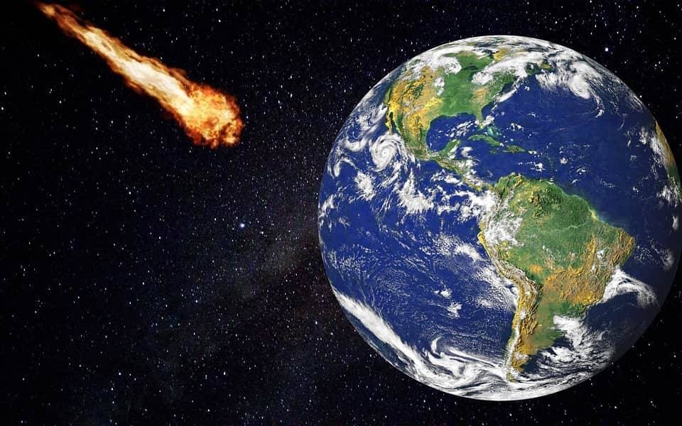 Ученые не заметили астероид, который пролетел рядом с Землей и мира