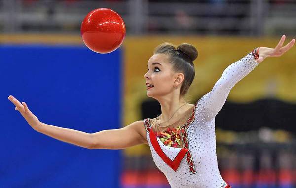 Российские гимнастики выиграли медальный зачёт ЧМ. Дина Аверина – 18-кратная чемпионка мира