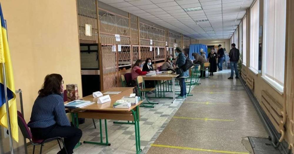 Явка избирателей на выборах в мэры Харькова составила 12,4% на 12:00, - Опора