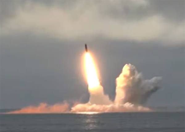 ВМФ России провел пуск гиперзвуковой ракеты "Циркон" с подводной лодки