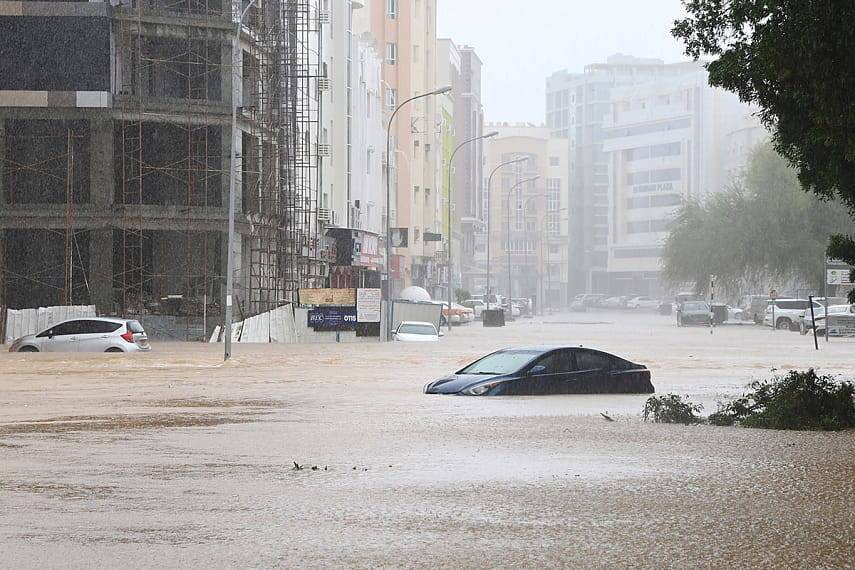 В Омане и Иране из-за тропического шторма «Шахин» погибли девять человек