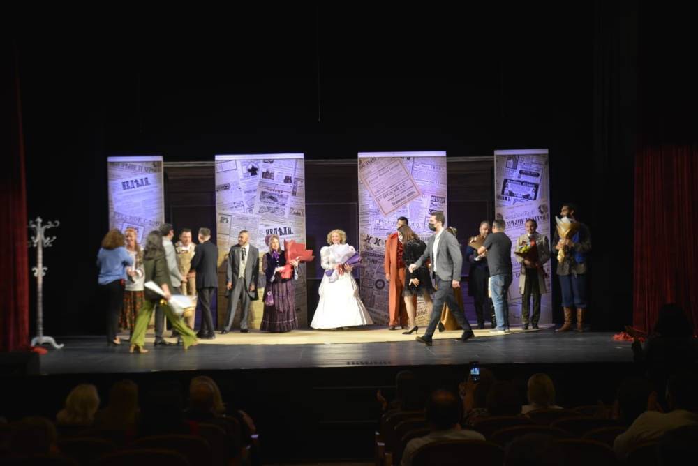"Женитьба" азербайджанских актеров на сцене (ФОТО)