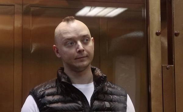 Арест обвиняемого в госизмене Ивана Сафронова продлён до 7 января