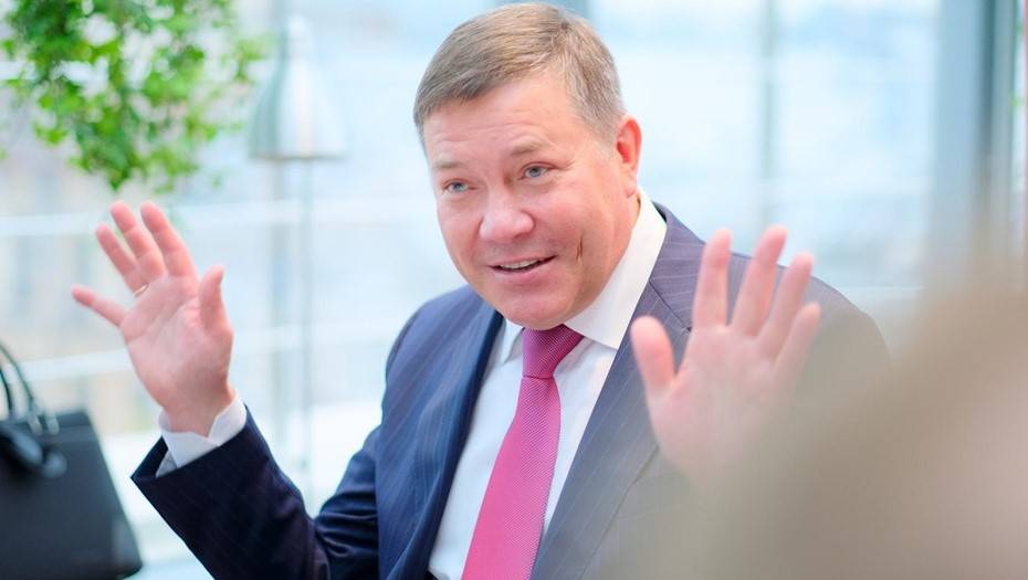 Вологодский губернатор передал мандат депутата Госдумы Елене Цунаевой