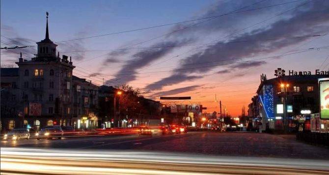 Завтра в Луганске без осадков, ветрено, днем до 15 градусов тепла