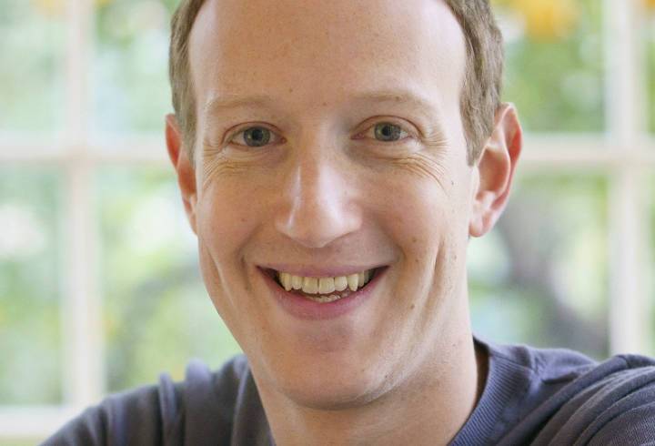 Марк Цукерберг извинился за сбои в Facebook
