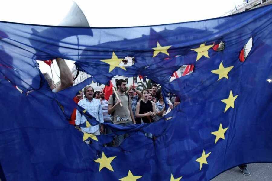 «Евросоюз разделен и слаб»: в Британии отметили беспомощность Европы перед Россией