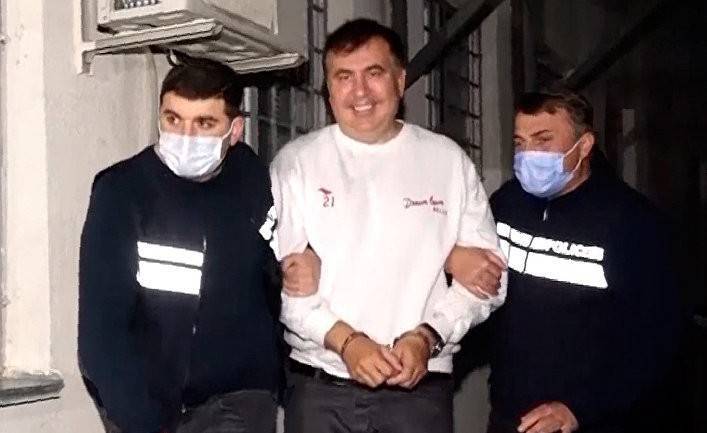 Грузия online: Саакашвили назвал себя узником Путина