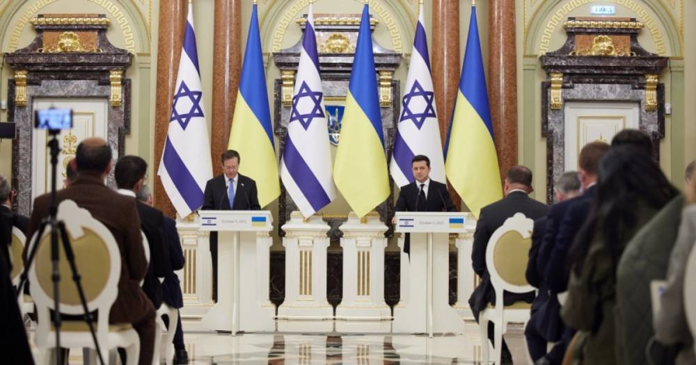 Зеленский поблагодарил президента Израиля за поддержку Украины