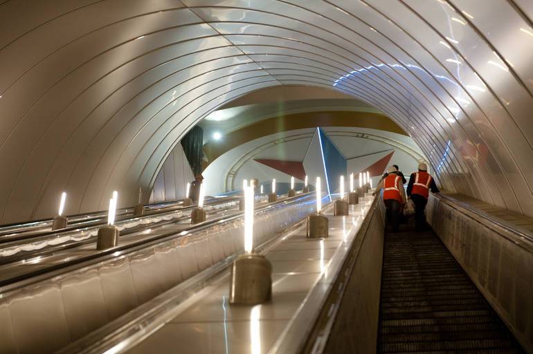 Правительство Петербурга собирается увеличить расходы на метро