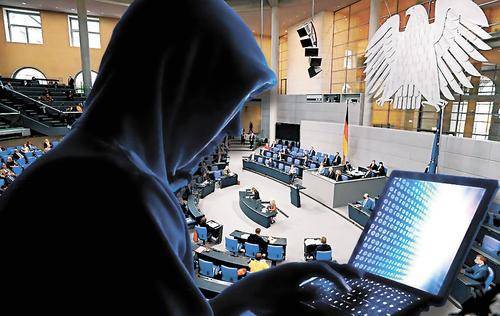 Германия обвинила Россию в кибератаках на немецких политиков?