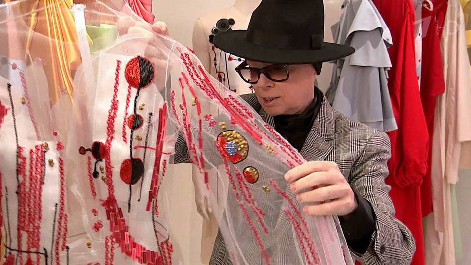 Валентин Юдашкин представил новую коллекцию на Неделе моды в Париже