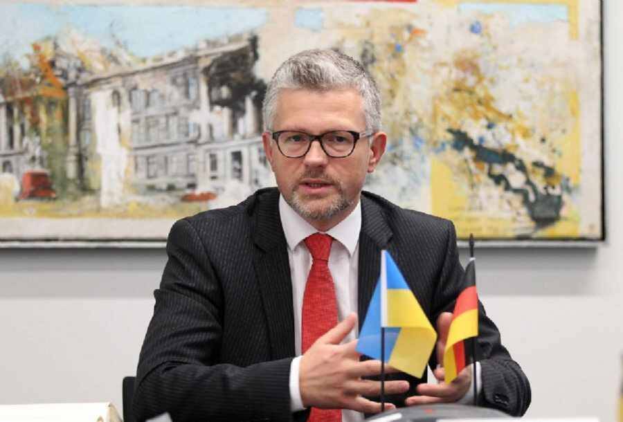 Украина требует от Германии помочь ей вступить в НАТО
