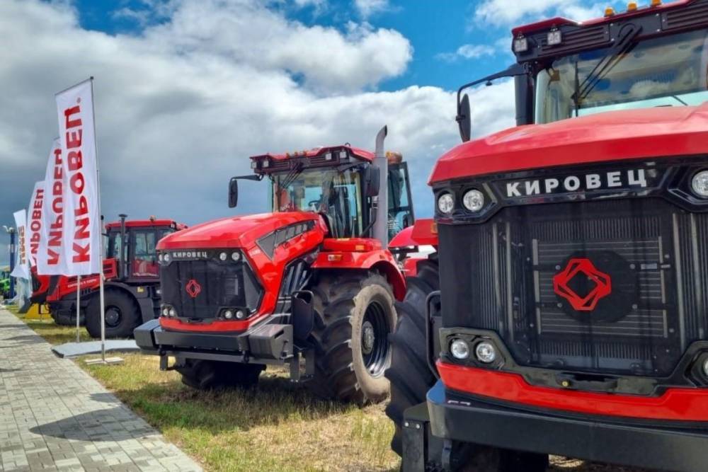 Серийное производство первых в РФ тракторов с автопилотом начнется в феврале 2022 года