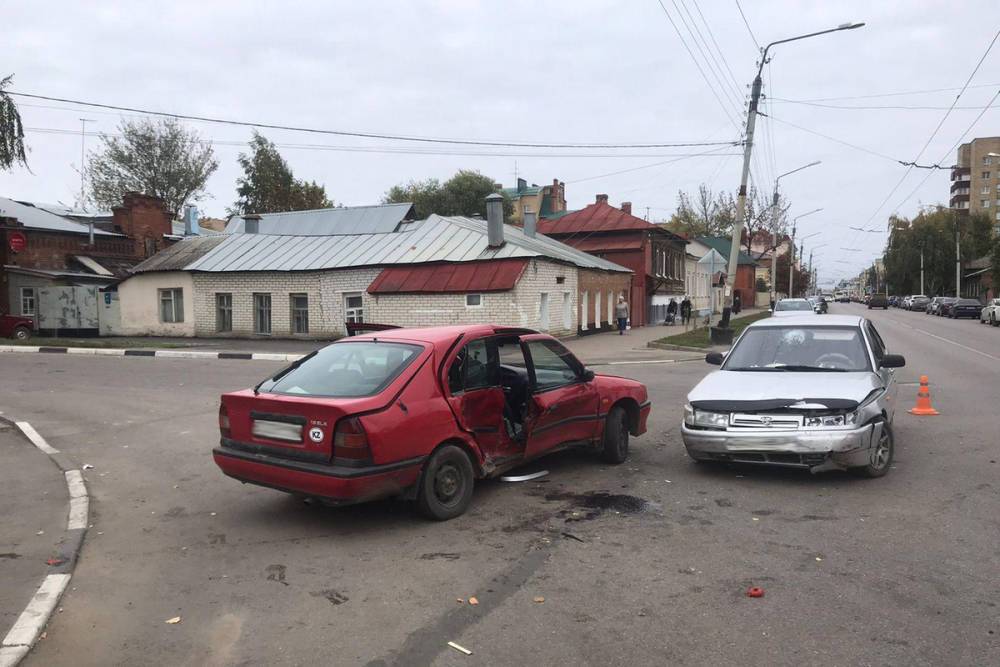 На одной из улиц Тамбова в ДТП пострадали две женщины