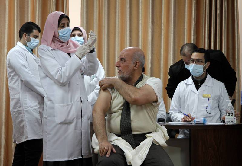 ОАЭ признали вакцину "Спутник Лайт"