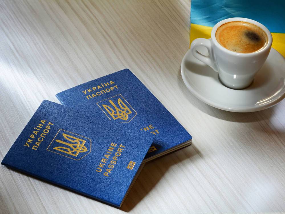 Украина потеряла три позиций в рейтинге престижности паспортов
