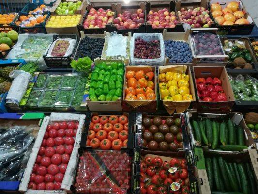 Росстат сообщил о резком росте цен на фрукты и овощи