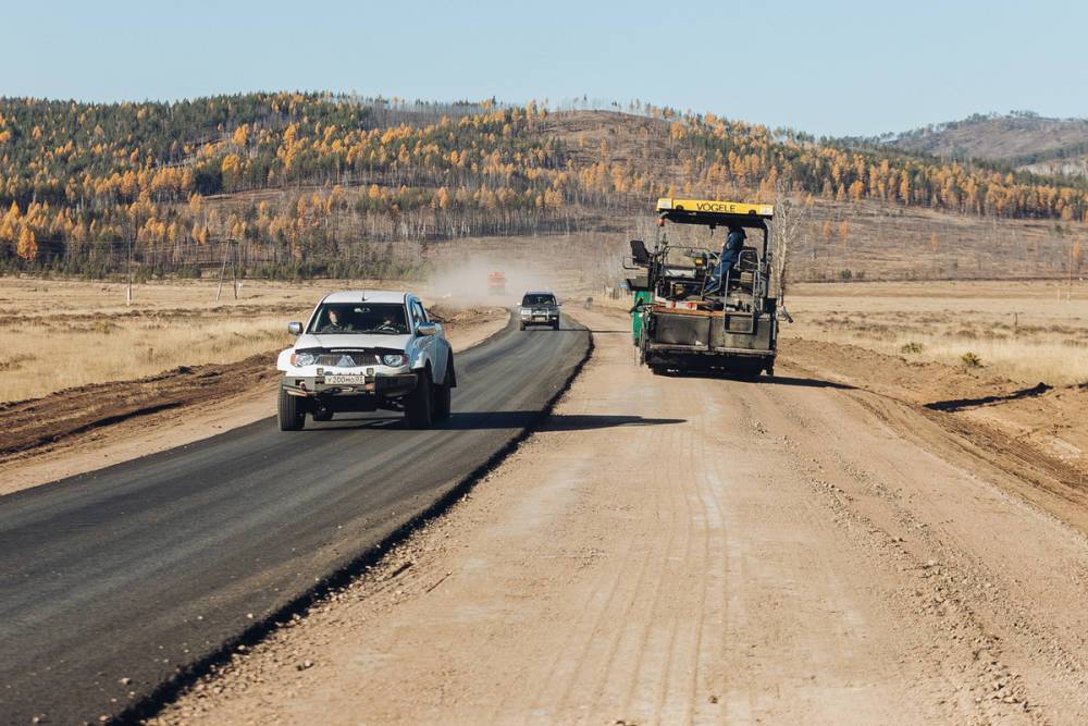 Глава Бурятии проверил ремонт автодороги от Улан-Удэ на Хоринск