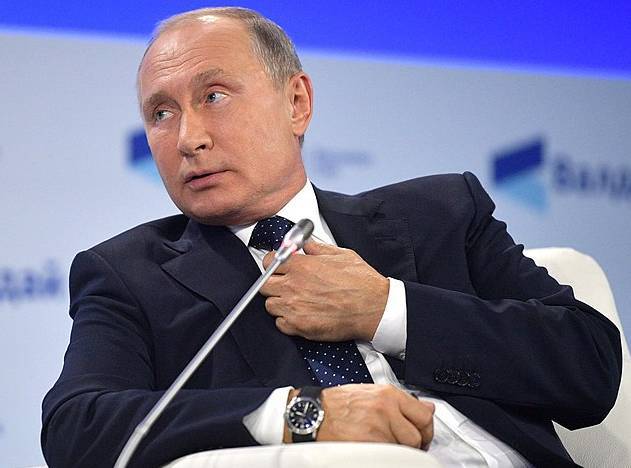 Владимир Путин празднует свое 69-летие