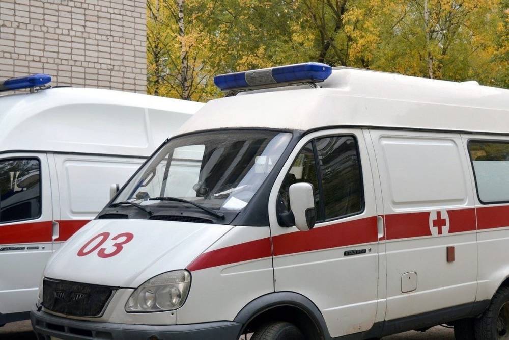 В Красноярском крае в результате ДТП два человека погибли и четверо пострадали