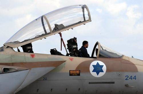 Портал Avia.pro: ВВС Израиля могут атаковать район в Сирии, где находится база флота России