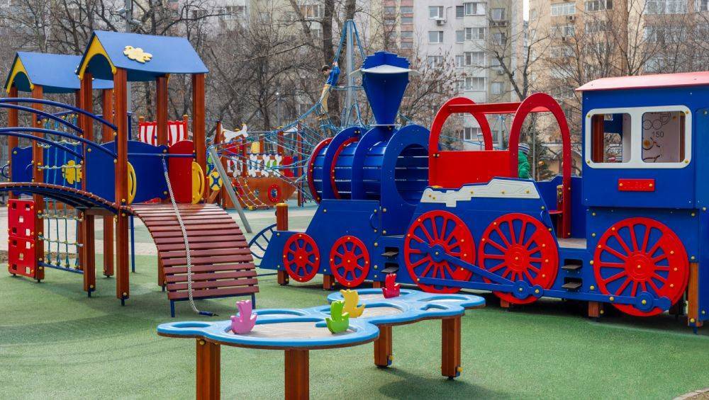 В г.о. Чехов в 2021 году установили три детских площадки по губернаторской программе