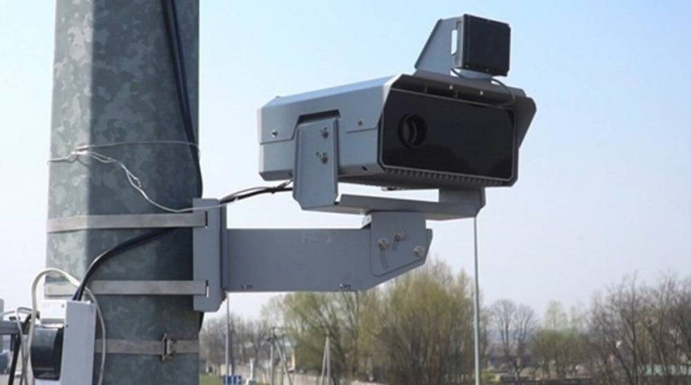 На дорогах завтра заработают еще 20 камер фиксации нарушений ПДД