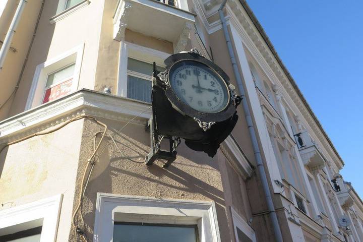 «Дом с часами» на Большой Советской в Смоленске снова показывает время