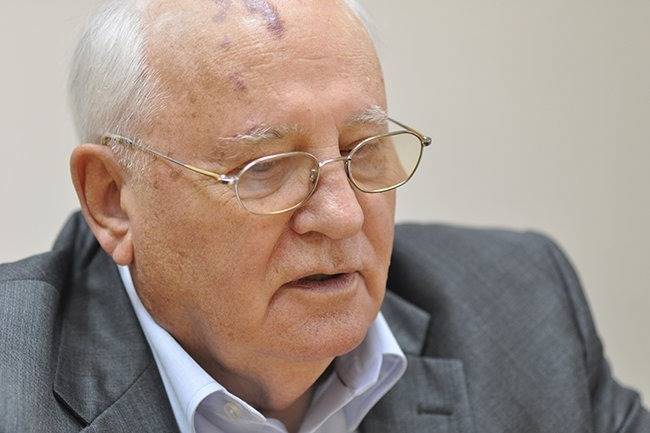 Горбачев уже больше месяца находится на карантине