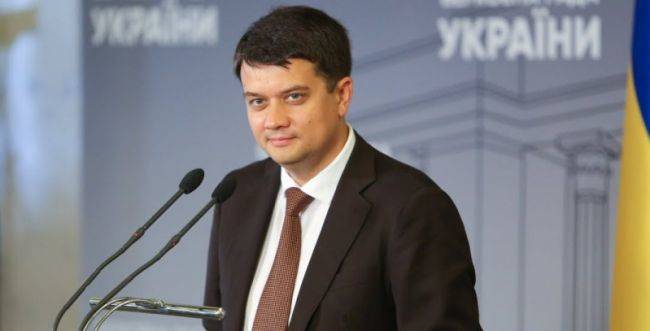 На Украине может появиться политическая партия Разумкова