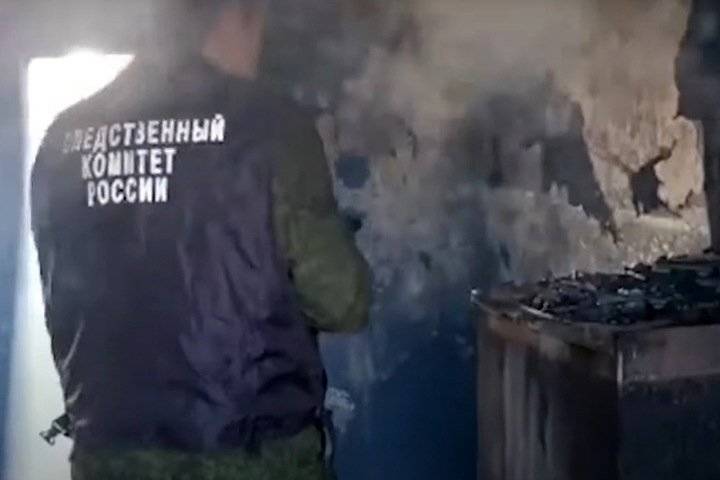 Маленькие дети погибли при пожаре в Кузбассе