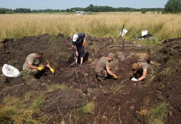 Во Львовской области нашли братскую могилу воинов УПА (фото)