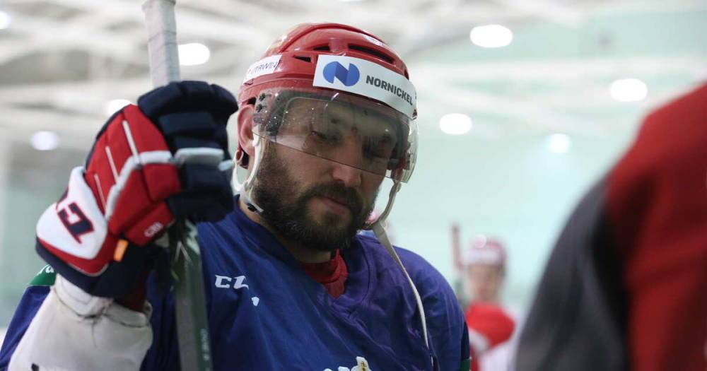 Овечкин вошел в олимпийскую сборную РФ по хоккею для игры в Пекине